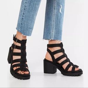 NWOT Chinese Laundry Fun Stuff Chunky Strap Sandal BLACK - SIZE 8